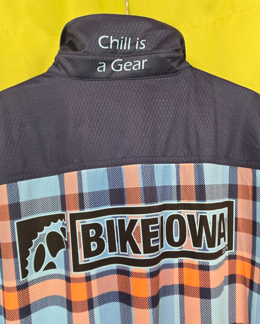 PLAIDITUDE - Crew Shirt