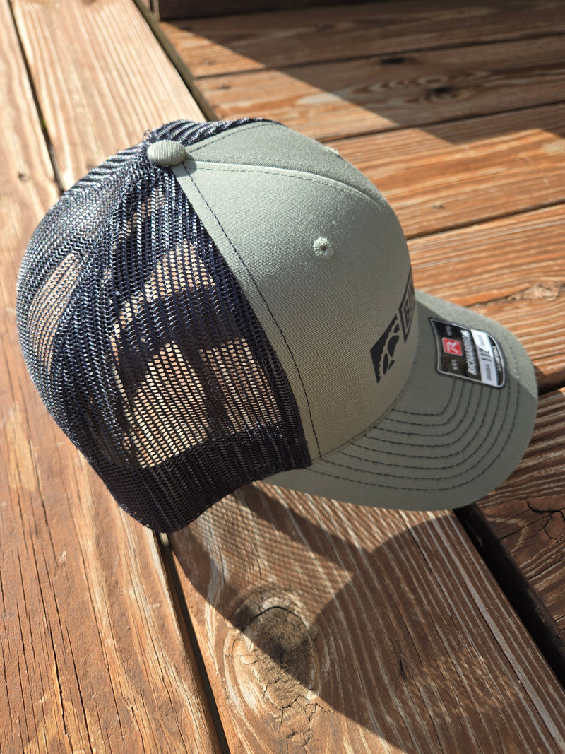Load image into Gallery viewer, Trucker Cap - Loden &amp; Black
